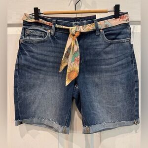 NWT Edgely Maurices Midrise Denim Bermuda Shorts Size 10 Women’s Raw Hem Cuff